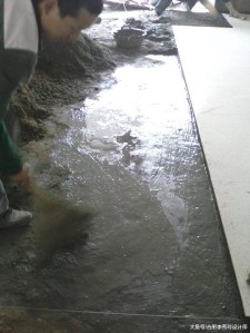 室内水泥地面起砂了怎么办咋处理	的简单介绍